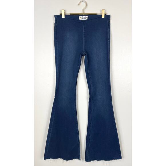 We The Free Penny Pull-On Flare Jeans Riviera Blue Size 26 *Altered to Raw Hem - Picture 2 of 15